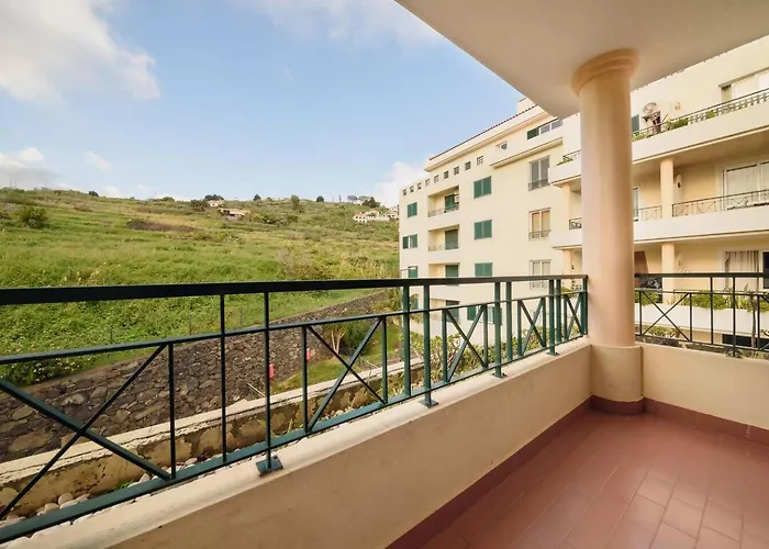 Ocean Gardens By Mth